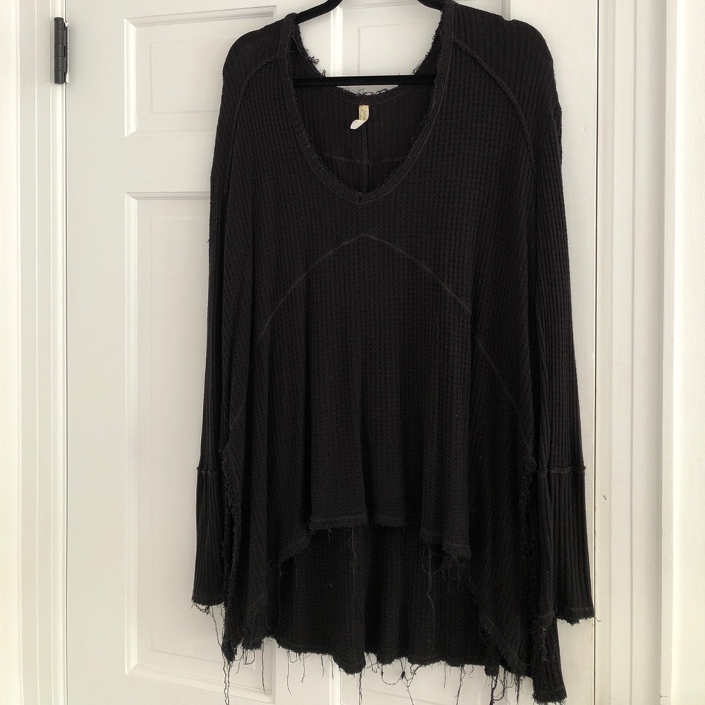 SALE!!!🛍 Free People Distressed Thermal Tee